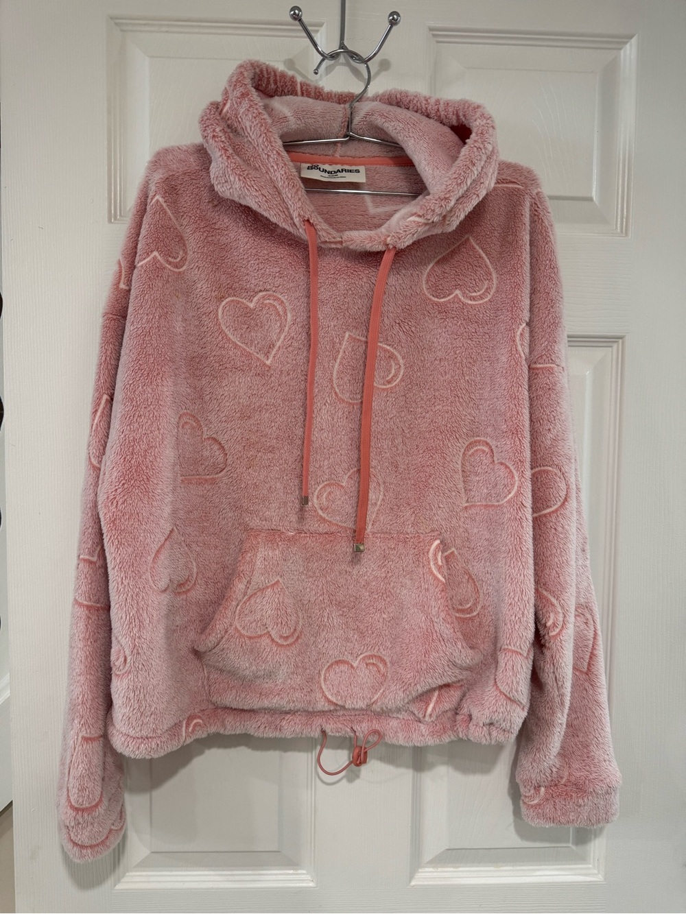 No Boundaries Pink Embossed Hearts Sherpa Hoodie M